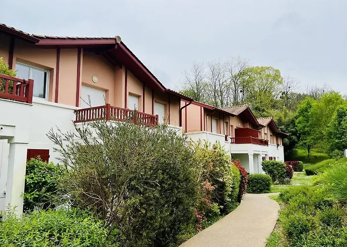 F2 Avec Piscine Et Parking A - Fr-1-495-36 Cambo-les-Bains